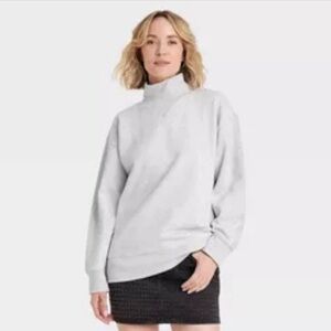 Women's Leisure Studio Tunic
Sweatshirt - Universal
Thread™ Gray M